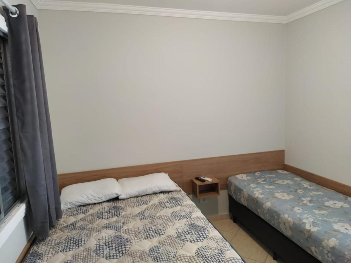 Kitnet Asturias 51B No Ed. Guariata, Proximo A Praia Das Asturias Em Guaruja Luaran gambar